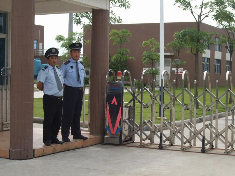 武漢深寶華保安公司安全服務(wù)很到位,杜絕了工廠(chǎng)內部監守自盜的發(fā)生